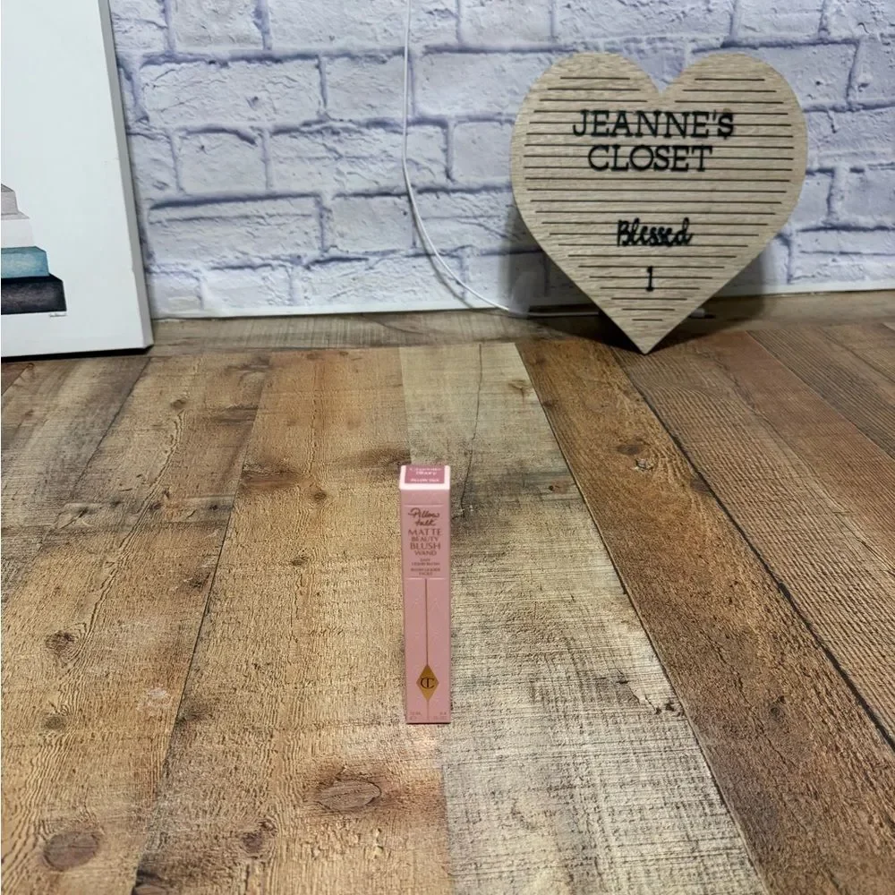 NIB - Charlotte Tilbury - Matte Beauty Blush Wand - Pillow Talk